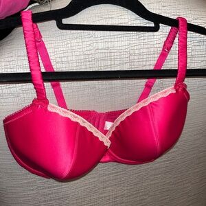 34DD Bra